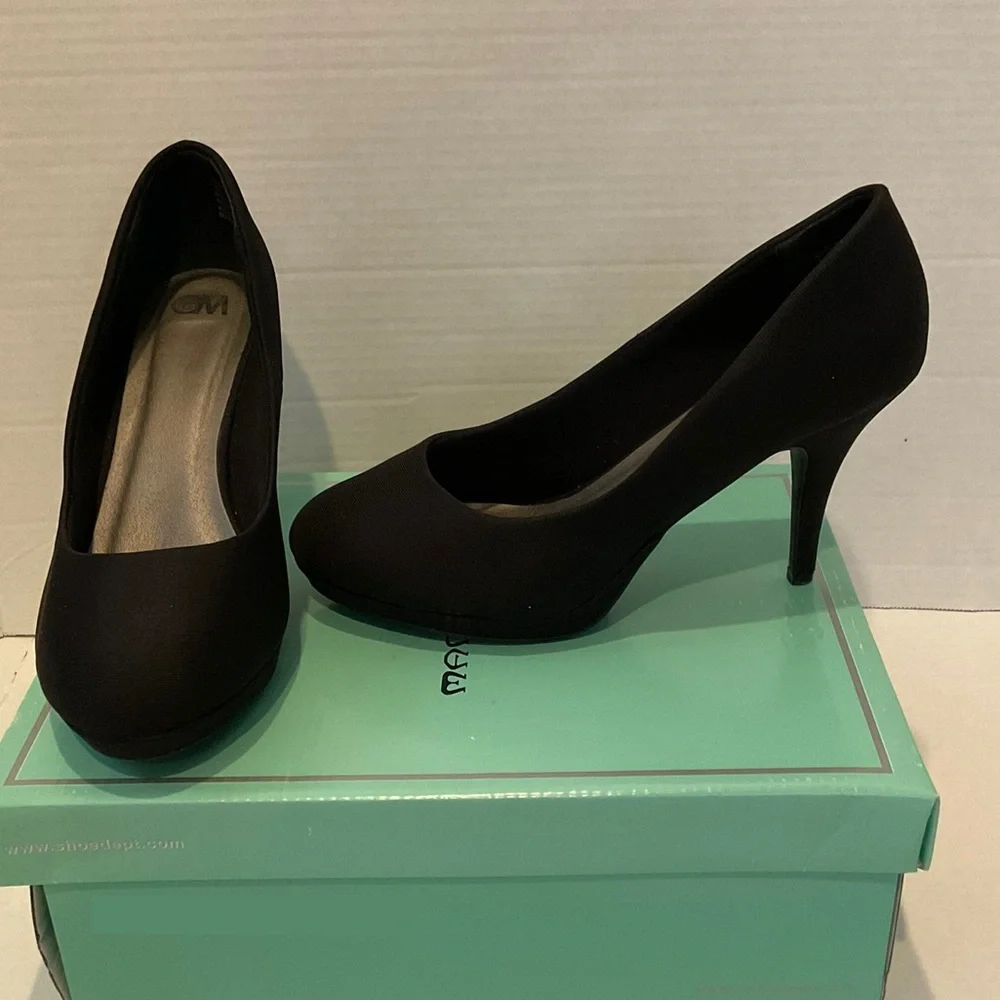 10W Chelsea Moreland black platforms - EUC